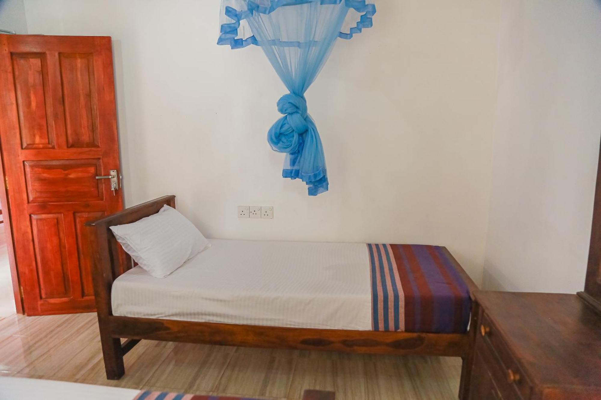 Lakeside Villa Anuradhapura Zimmer foto